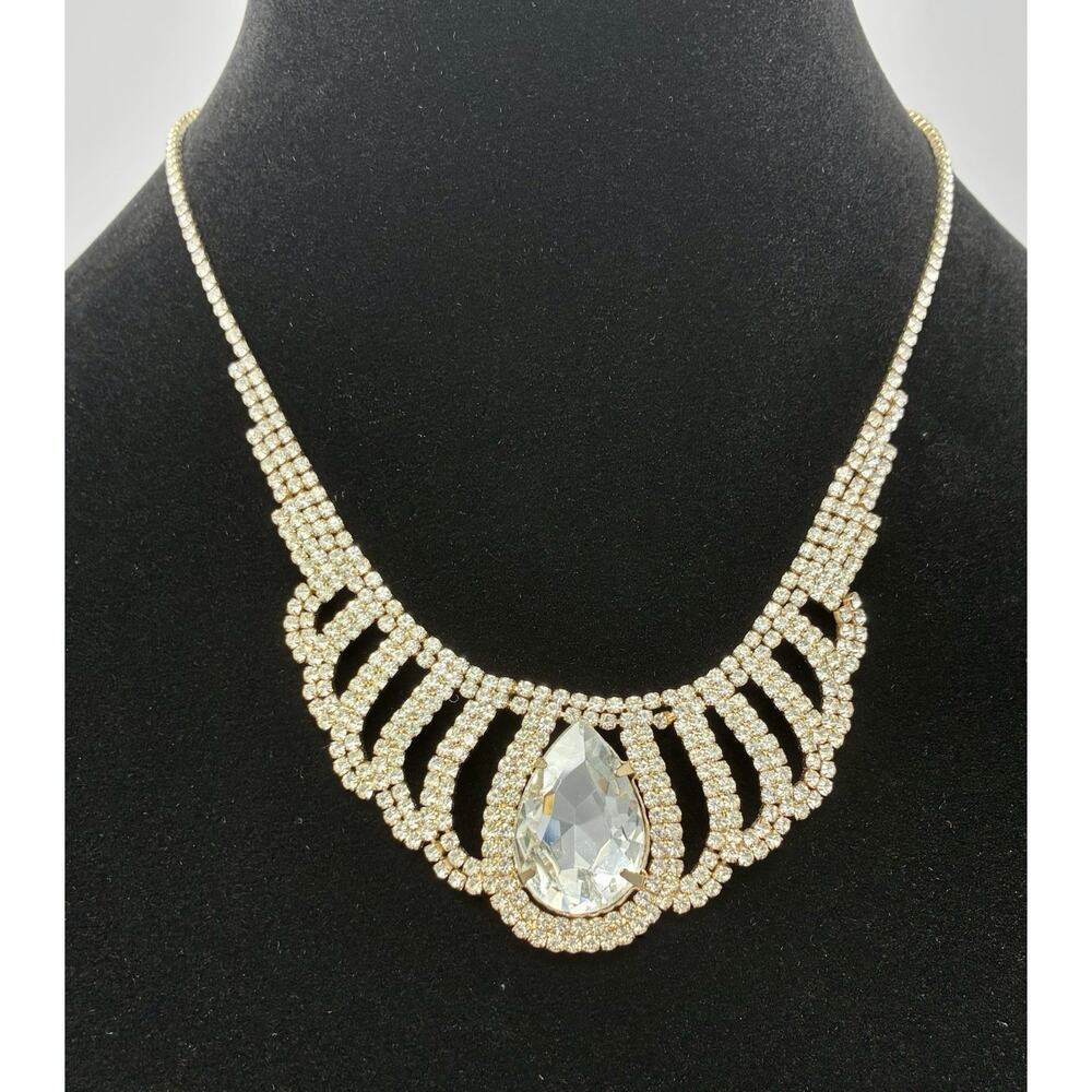 Charming Charlie Rhinestone Pendant Bib Choker Chain Necklace Gold Tone - Picture 3 of 8